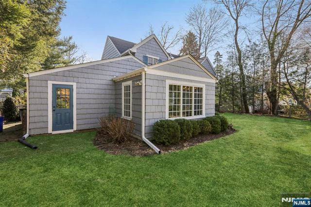 235 Sheridan Avenue, Ho-ho-kus, NJ 07423