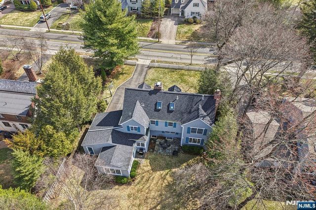 235 Sheridan Avenue, Ho-ho-kus, NJ 07423