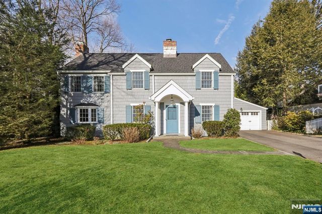 235 Sheridan Avenue, Ho-ho-kus, NJ 07423