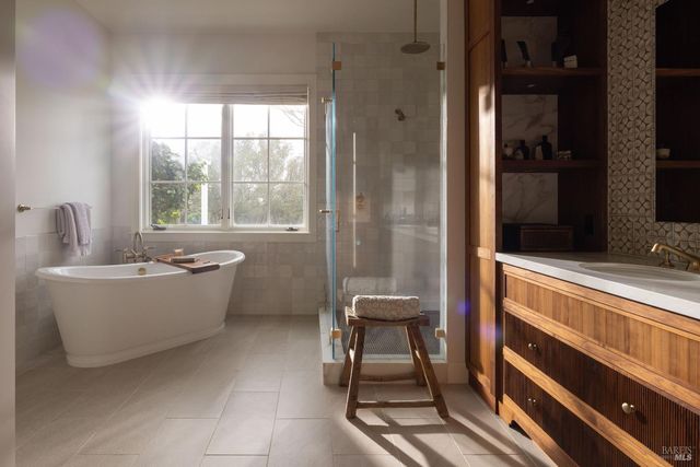 295 Sonoma Ridge Rd, Santa Rosa, CA 95404