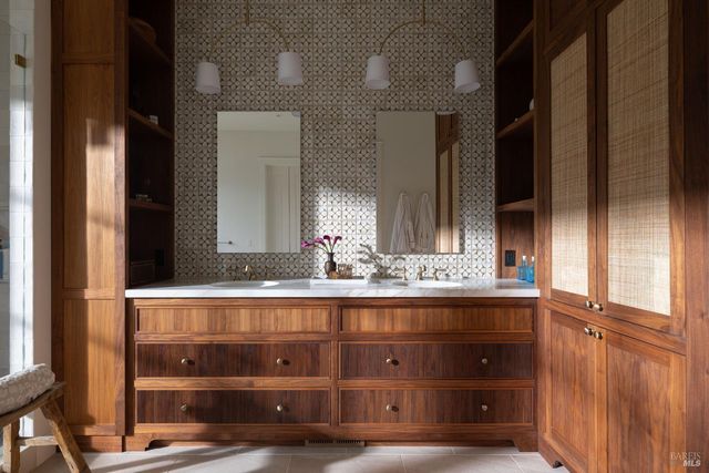 295 Sonoma Ridge Rd, Santa Rosa, CA 95404