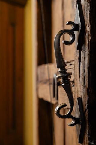 295 Sonoma Ridge Rd, Santa Rosa, CA 95404