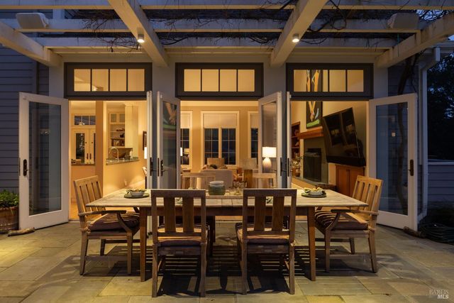 295 Sonoma Ridge Rd, Santa Rosa, CA 95404