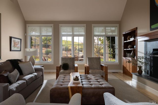 295 Sonoma Ridge Rd, Santa Rosa, CA 95404