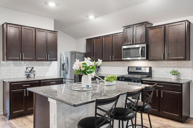 6535 Encore Oaks, San Antonio, TX 78252