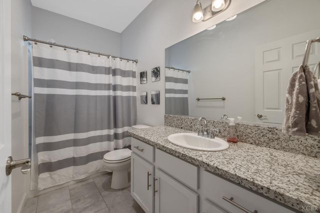 13756 Alyssum Way, Armona, CA 93202