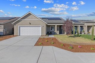 13756 Alyssum Way, Armona, CA 93202