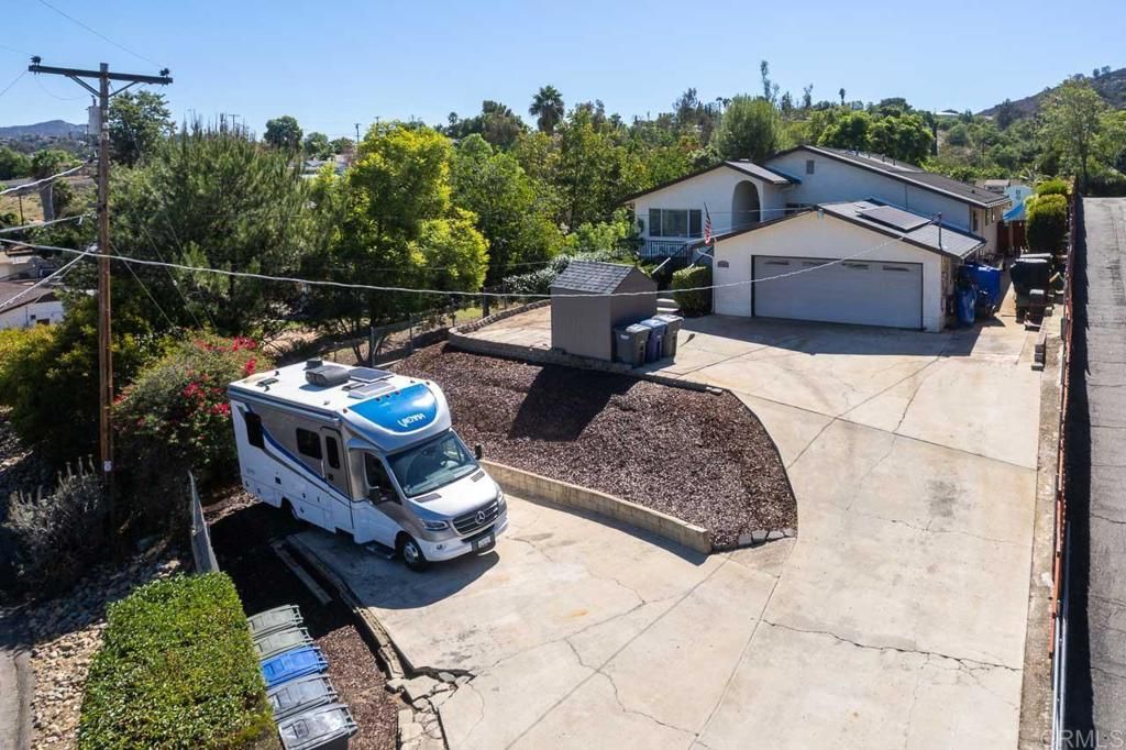 9040 Paradise Park Dr, Lakeside, CA 92040 — exterior