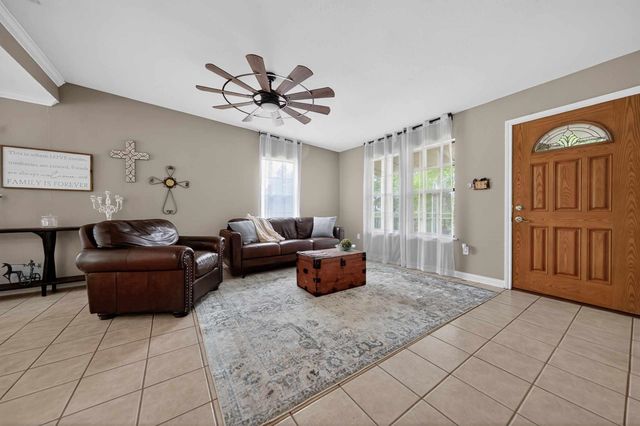 20847 Lakeview Dr, Flint, TX 75762