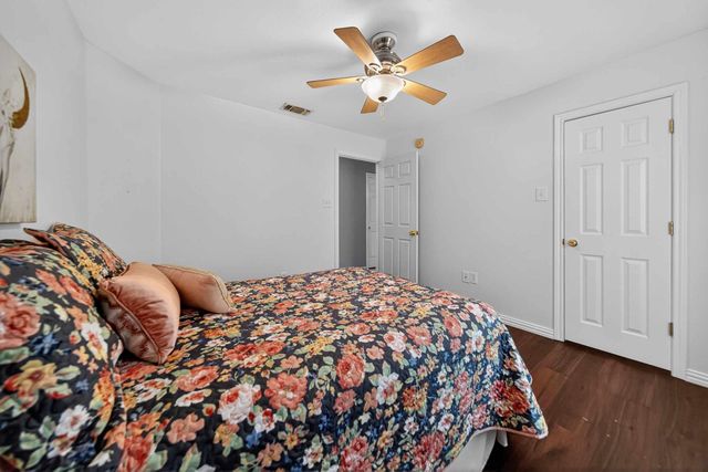 20847 Lakeview Dr, Flint, TX 75762