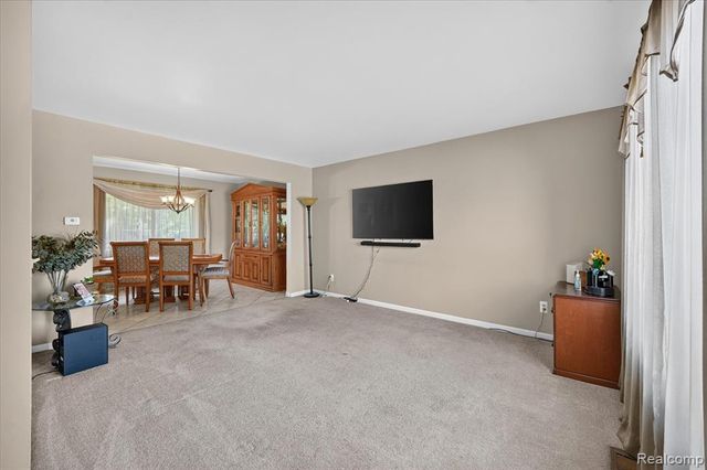 22757 Forestbrook Lane, Flat Rock, MI 48134