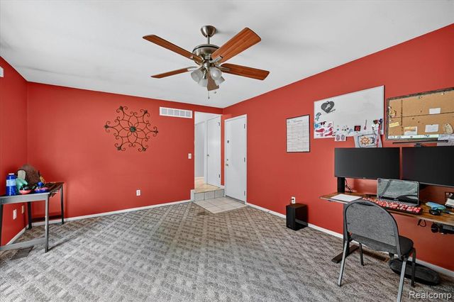 22757 Forestbrook Lane, Flat Rock, MI 48134