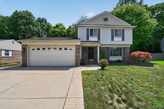 22757 Forestbrook Lane, Flat Rock, MI 48134