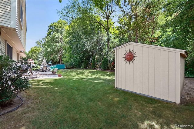 22757 Forestbrook Lane, Flat Rock, MI 48134