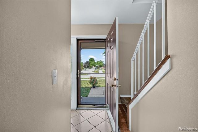 22757 Forestbrook Lane, Flat Rock, MI 48134