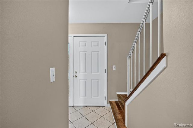 22757 Forestbrook Lane, Flat Rock, MI 48134