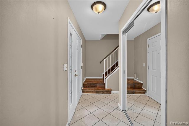 22757 Forestbrook Lane, Flat Rock, MI 48134