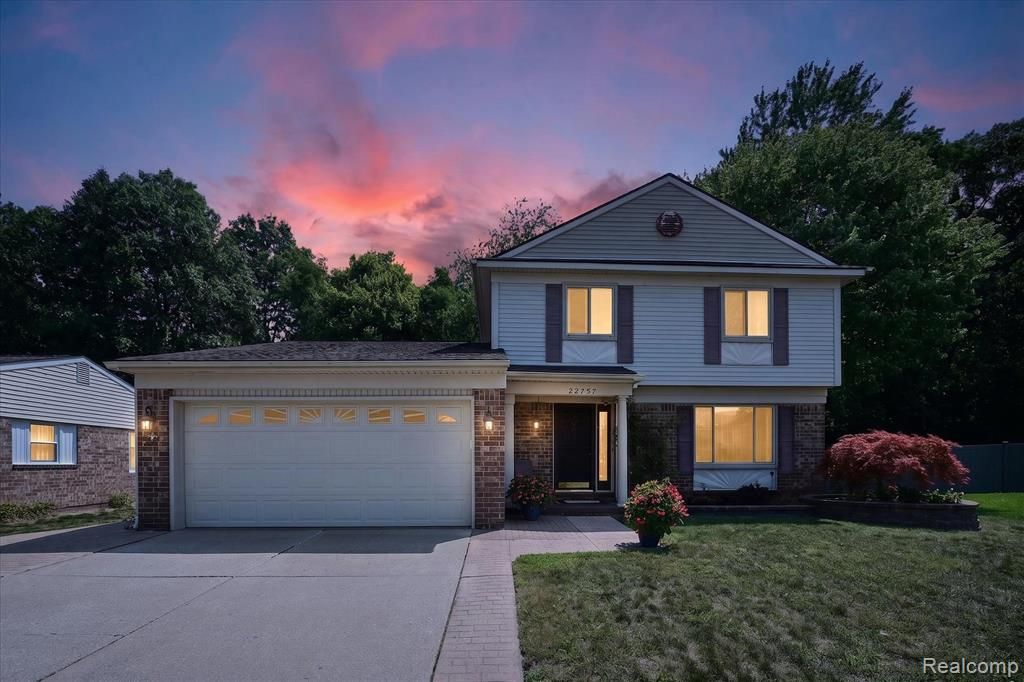 22757 Forestbrook Lane, Flat Rock, MI 48134