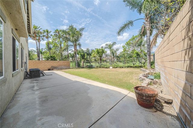 6184 Medinah, Fontana, CA 92336