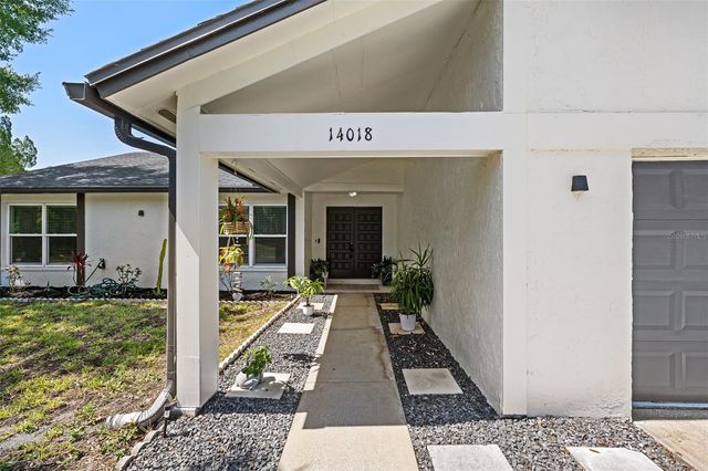 14018 CASCADE LANE, Tampa, FL 33618