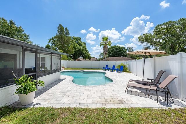 14018 CASCADE LANE, Tampa, FL 33618