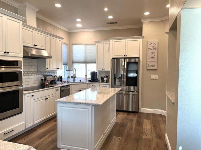 462 Chablis Way, Manteca, CA 95337