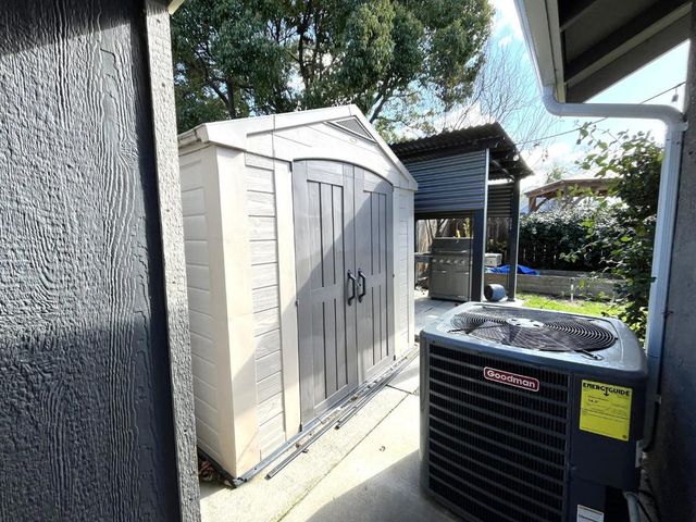 462 Chablis Way, Manteca, CA 95337