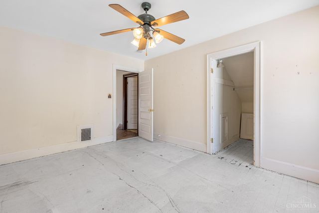 2210 Arlington Avenue, Middletown, OH 45044
