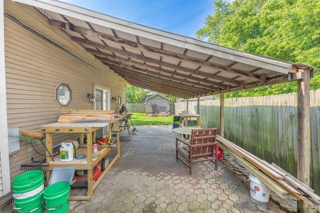 2210 Arlington Avenue, Middletown, OH 45044