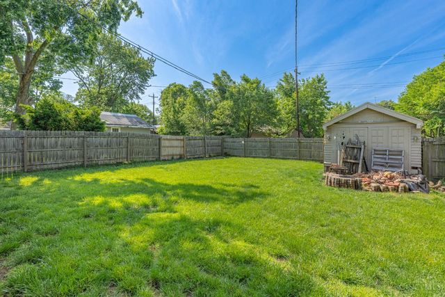 2210 Arlington Avenue, Middletown, OH 45044