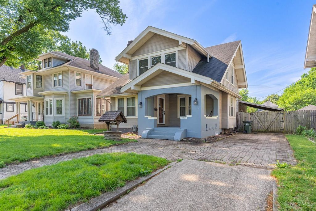 2210 Arlington Avenue, Middletown, OH 45044