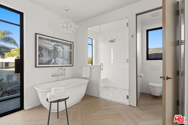 8708 Dorrington Avenue, West Hollywood, CA 90048