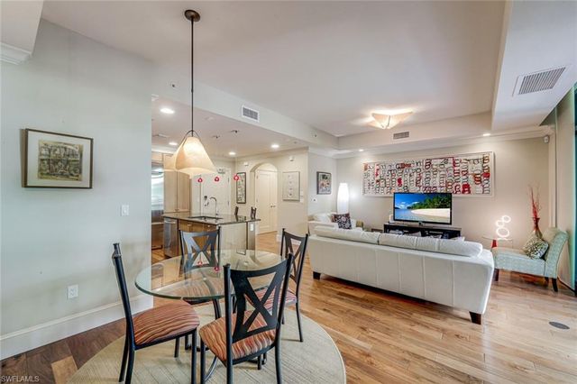 9123 Strada PL 7201, Naples, FL 34108
