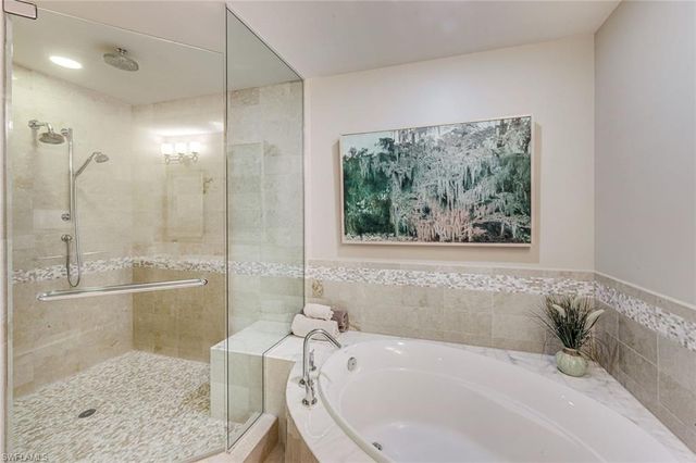 9123 Strada PL 7201, Naples, FL 34108