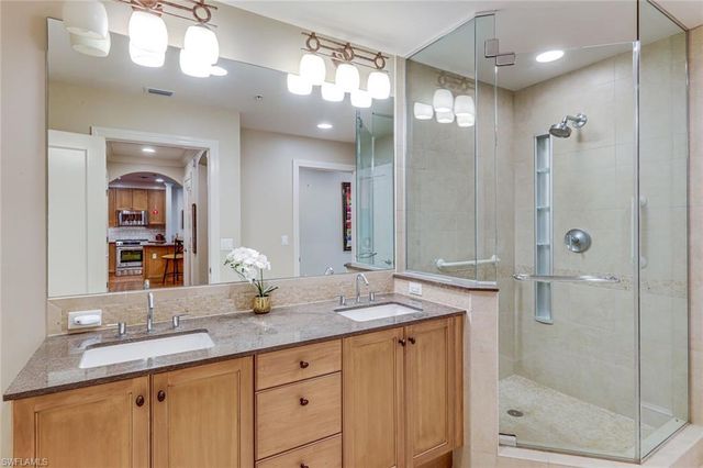 9123 Strada PL 7201, Naples, FL 34108