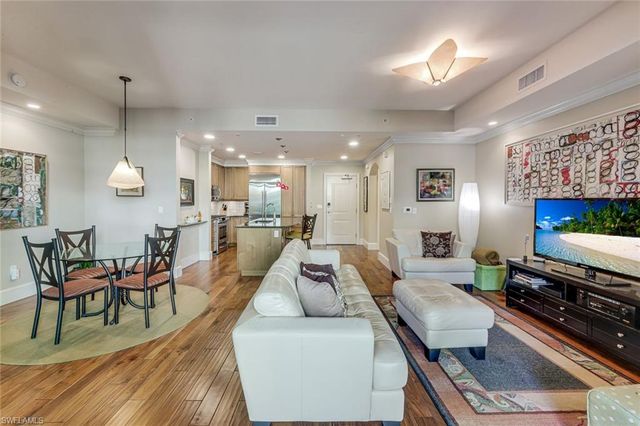 9123 Strada PL 7201, Naples, FL 34108