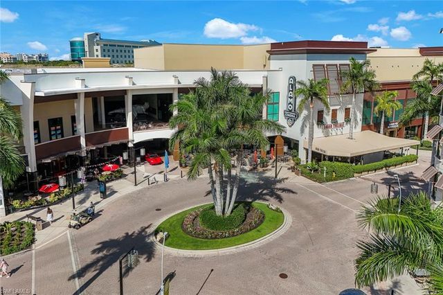 9123 Strada PL 7201, Naples, FL 34108