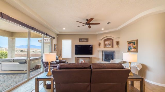 2219 Cebolla Creek Way NW, Albuquerque, NM 87120