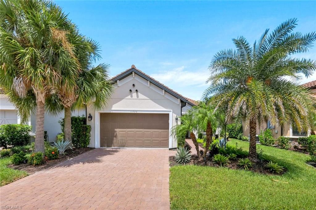 11720 Canal Grande DR, FORT MYERS, FL 33913 — photo 2