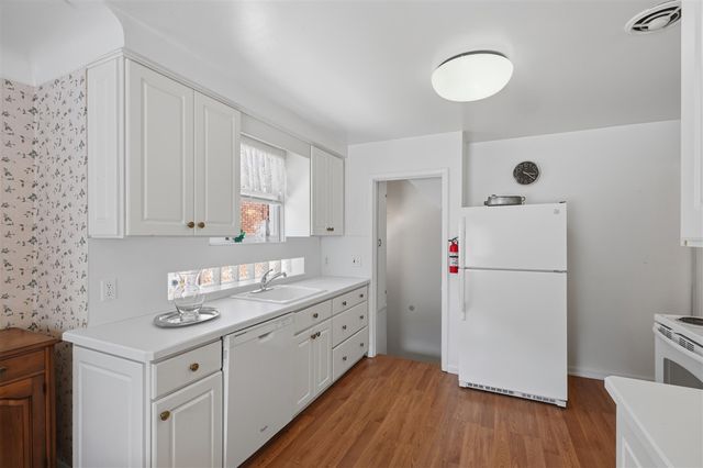 3031 Syracuse Street, Dearborn, MI 48124