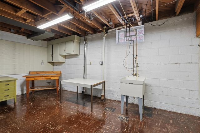 3031 Syracuse Street, Dearborn, MI 48124