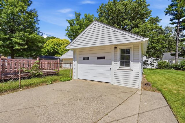 3031 Syracuse Street, Dearborn, MI 48124
