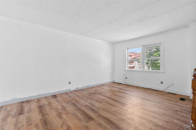 233 West Newell Street, Syracuse, NY 13205