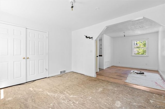 233 West Newell Street, Syracuse, NY 13205