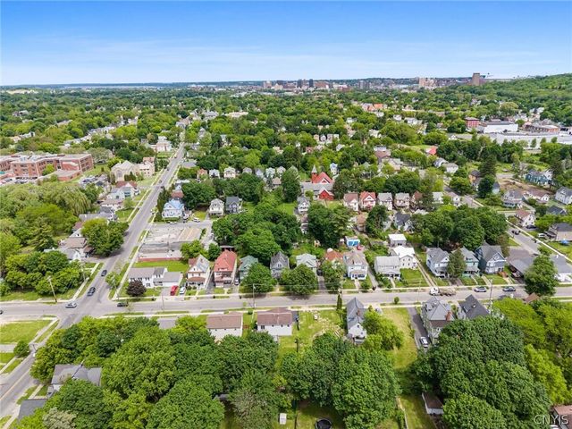 233 West Newell Street, Syracuse, NY 13205