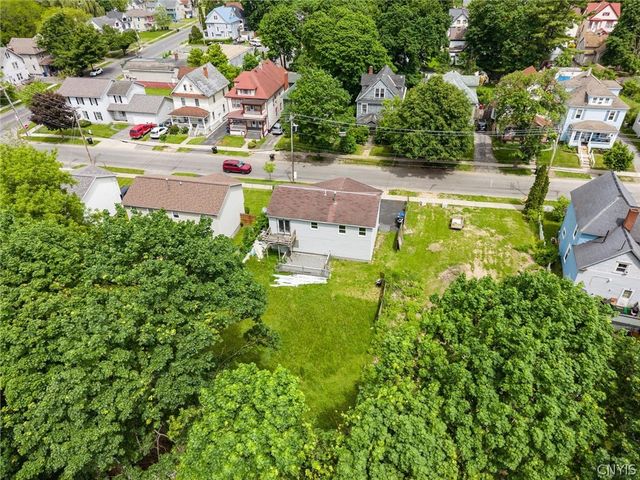 233 West Newell Street, Syracuse, NY 13205