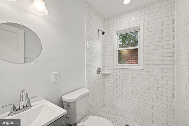 9405 RHODE ISLAND AVE, College Park, MD 20740