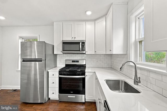 9405 RHODE ISLAND AVE, College Park, MD 20740