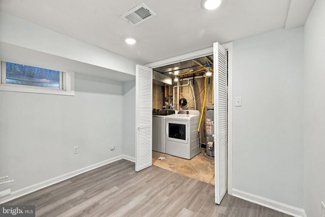 9405 RHODE ISLAND AVE, College Park, MD 20740