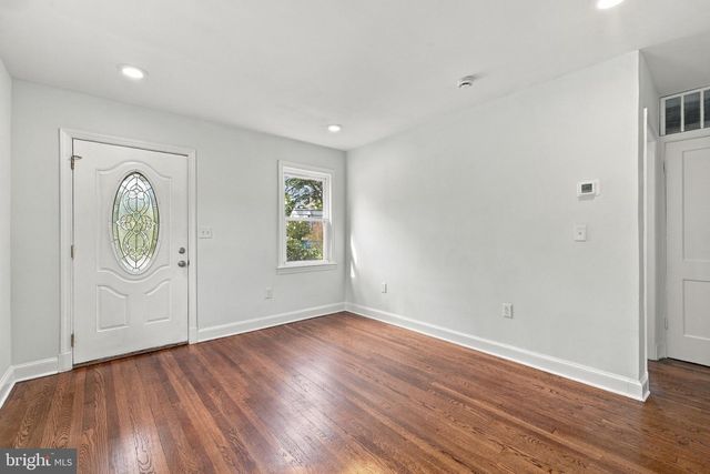 9405 RHODE ISLAND AVE, College Park, MD 20740